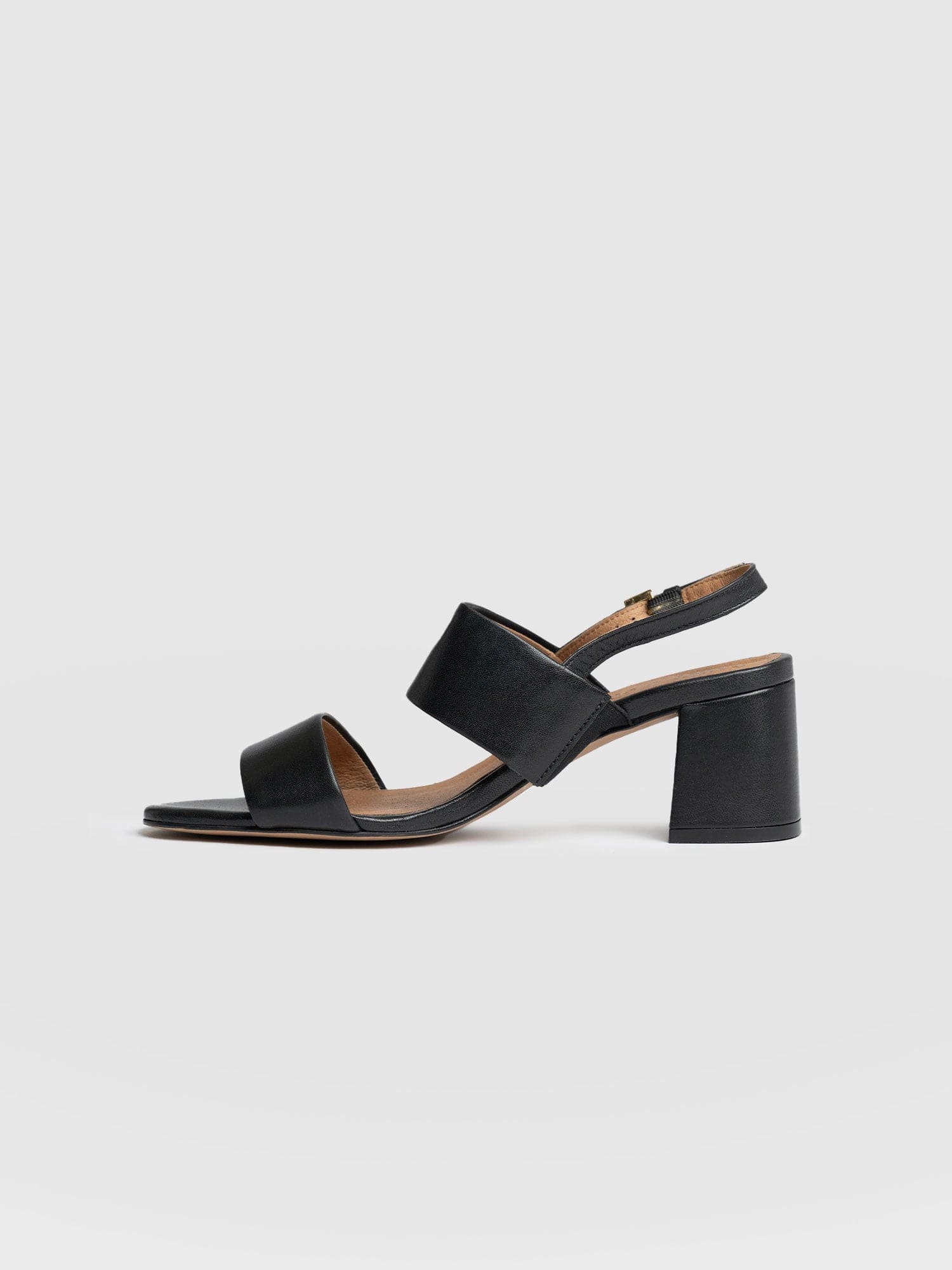 Maida Block Heeled Mules - Black - Women's Shoes | Saint + Sofia® EU